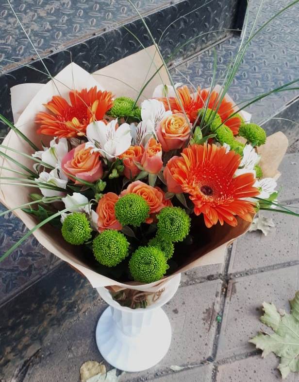 Букет цветов из: Герберы, Хризантемы, Альстромерии и Розы в Грачевка
