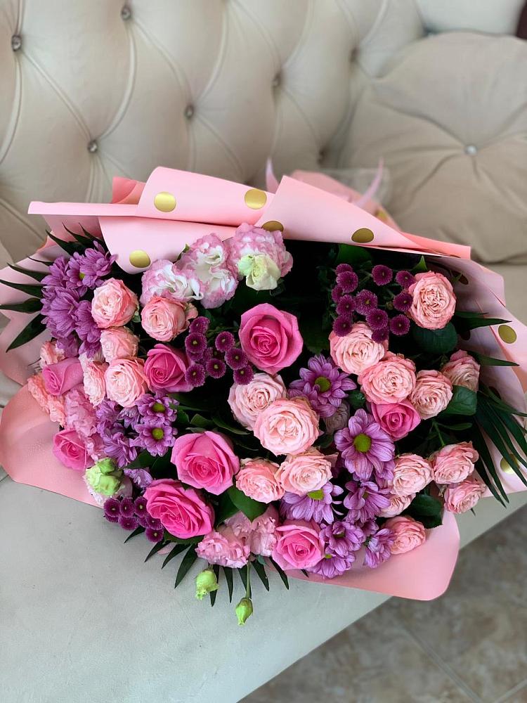 Букет цветов из: Хризантемы, Розы и Лизиантусы в Грачевка