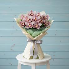 Букет цветов из:  Орхидеи и Розы в Грачевка
