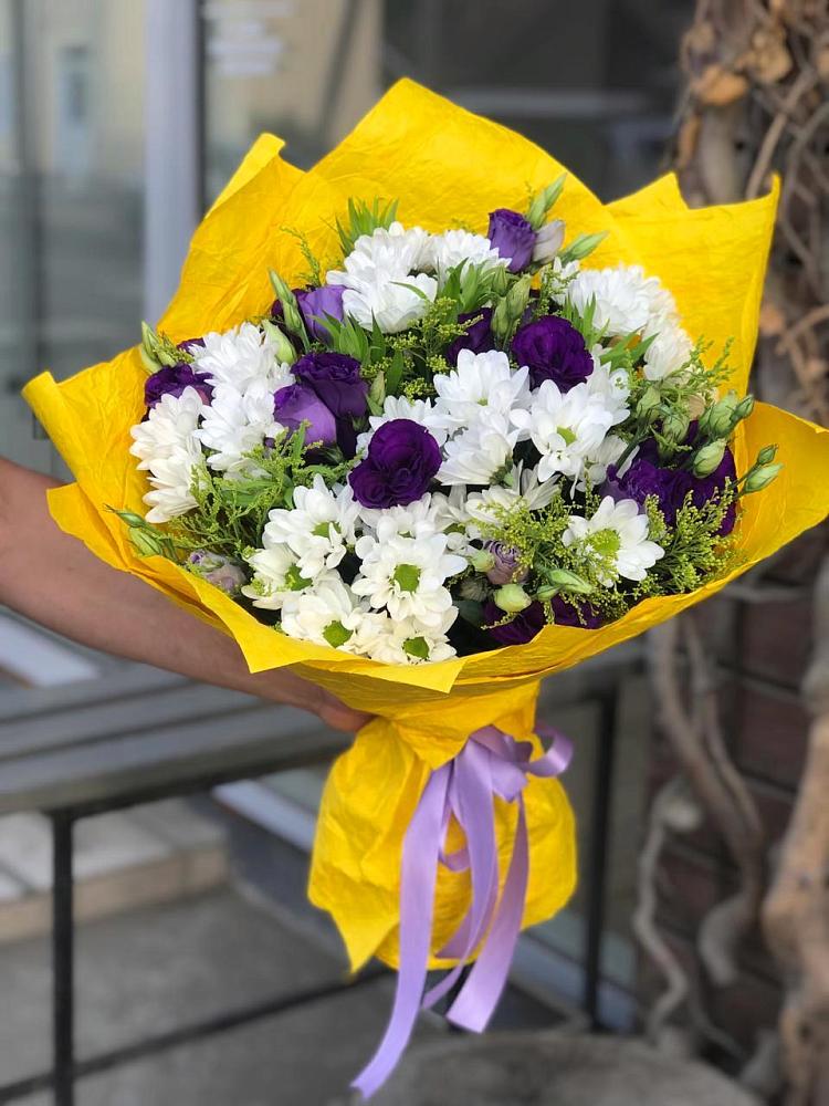 Букет цветов из: Ирисы, Хризантемы и Ромашки в Грачевка