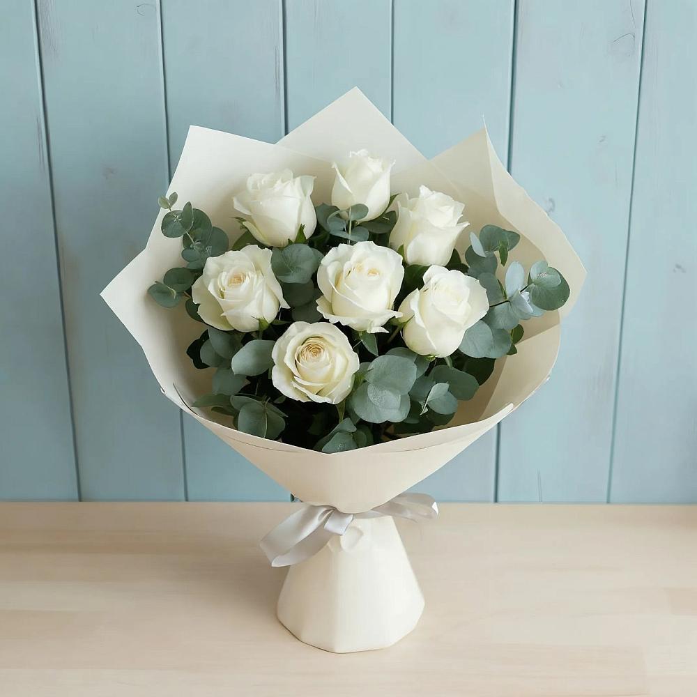 Букет Белые розы в Эвкалипте в Грачевка