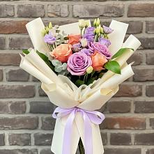 Букет цветов из:  Лизиантусы и Розы в Грачевка