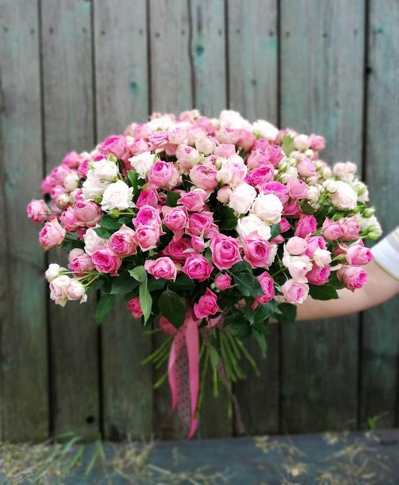 Букет Розовые кустовые розы Натали и Лав Лидия в Грачевка