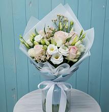 Букет цветов из:  Розы и Лизиантусы в Грачевка