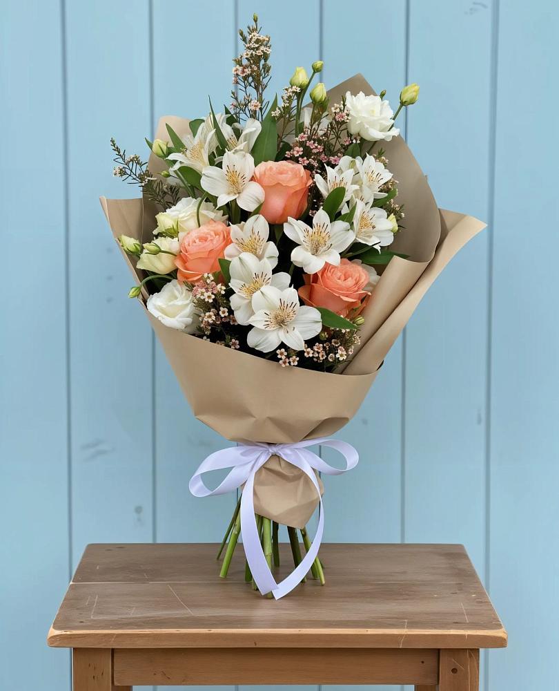 Букет цветов из: Альстромерии, Лизиантусы, Розы и Хризантемы в Грачевка