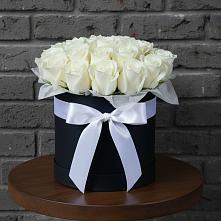 Цветочная композиция из Розы в шляпной коробке в Грачевка